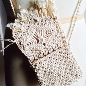Vintage Macrame Purse /1970&#39;s Authentic Hippie Macrame Hand Made Coin Pouch / Late 60&#39;s - 70&#39;s Hippie Festival Accessory / 70&#39;s Fashion