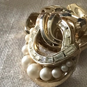 Vintage Crown Trifari Clip-on Earrings • Crown Trifari Vintage Jewelry • Collectible Costume Jewelry • Pearl & Rhinestone Clip-on Earrings