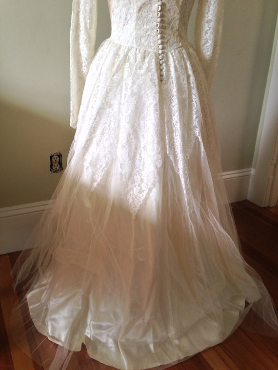 Vintage Wedding / 1950's Wedding Gown - image 5