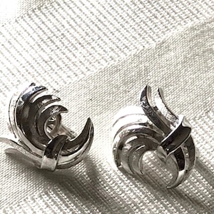 Vintage Crown Trifari/ Clip-on Earrings