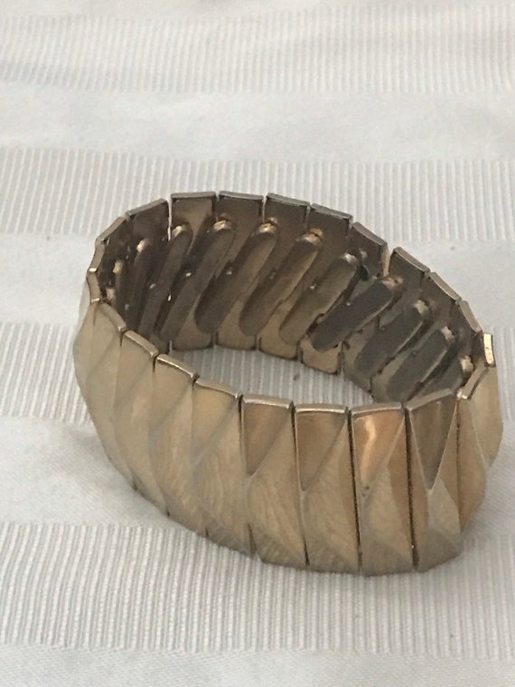 1950’s Costume Jewelry Bracelet • Expandable Gold… - image 6