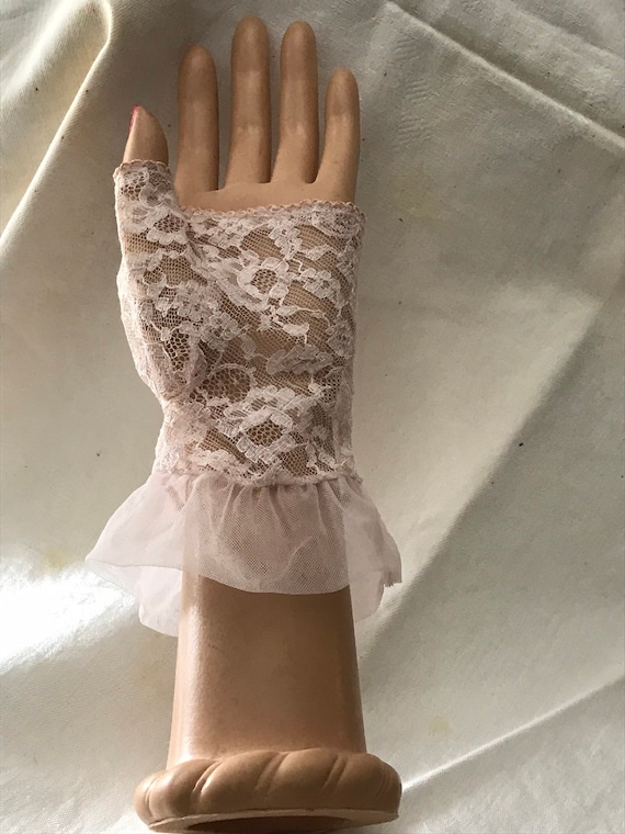 Vintage Lace Fingerless Gloves / Pink Lace Finger… - image 7