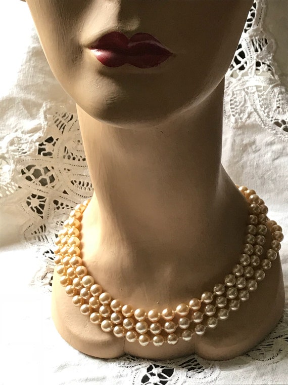 Vintage Jewelry / 3 Strand Quality Faux Pearl Nec… - image 2