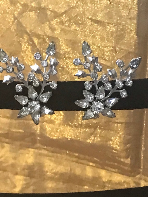 Vintage Jewelry • Rhinestone Clip-On Earrings • We