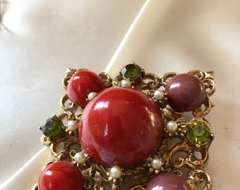 Vintage Jewelry / Vintage Brooch /60's Costume Jewelry Pin / Vintage Costume Jewelry