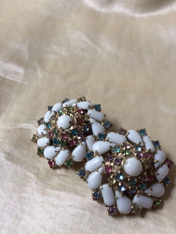 Boucle D'oreille Vintage à Pince Avec Strass Multicolores - Occasion (manques)
