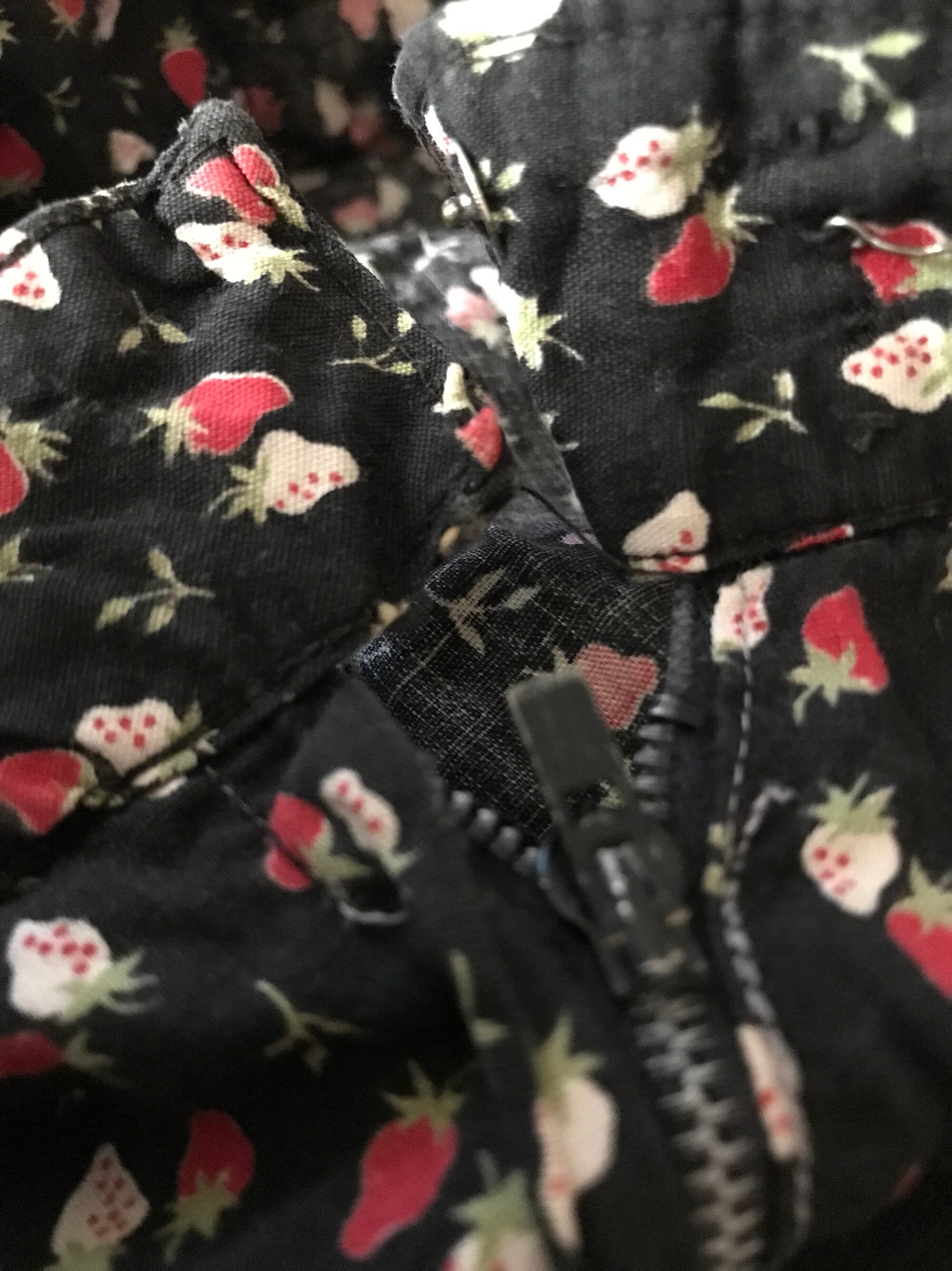 Strawberry Shircket main image 1