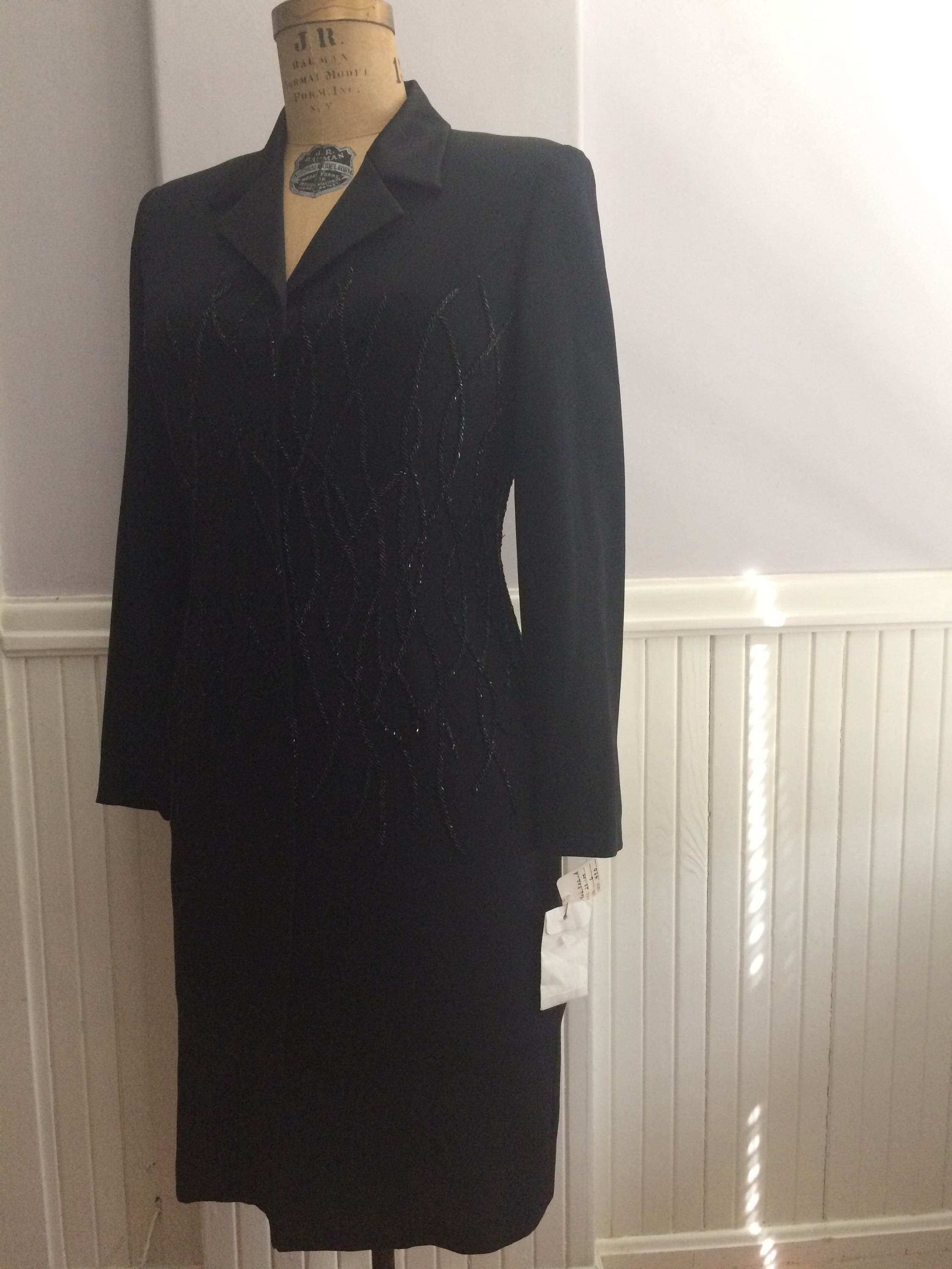 Women's Vintage Clothing/1990's Formal "Little Black" Coat Dress /Zippered Front Beaded Black Size 6