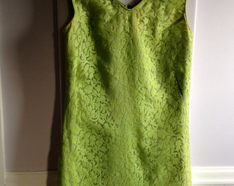 Late 1960's Early 70's Chartruse Lace Sheath with Rolled Hemline / Size medium