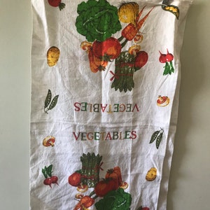 Vintage Kitchen Tea Towel / Vegetable Tea Towel