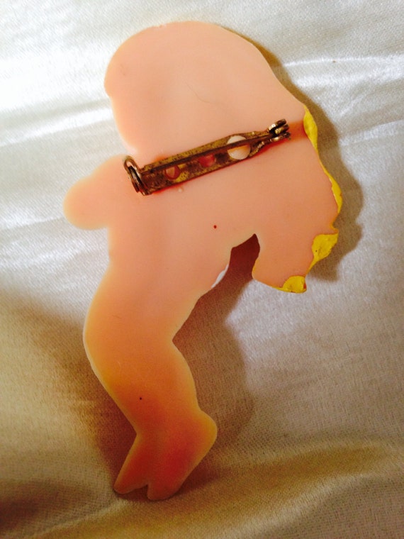 Vintage 1940s Baby Doll Pin / Plastic Baby Doll p… - image 4