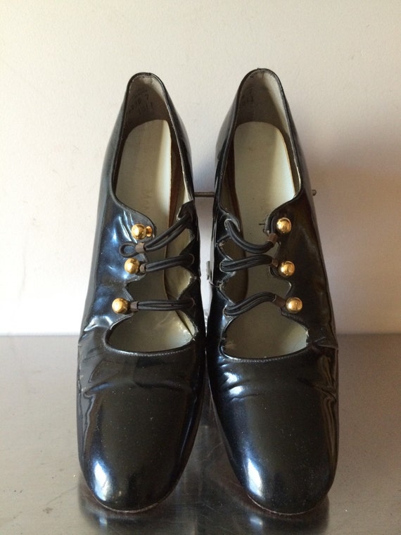 Late 60s Early 70s Patent Leather Mod Shoes / Vint