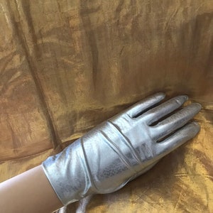 Vintage Hansen Party Gloves / Siver Party Gloves / 1970&#39;s Silver Gloves /Wrist Length Gloves/ Size 6 1/2