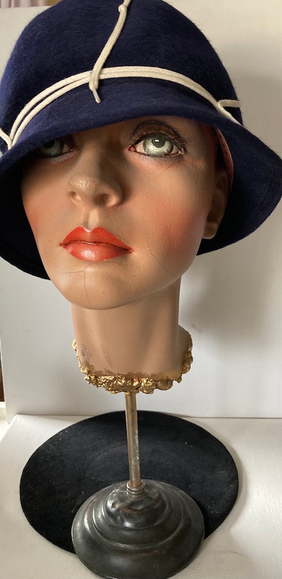Mod Hat Women's Hat • 1970’s Mod Stye Hat • Authentic 70’s Mo… - Gem