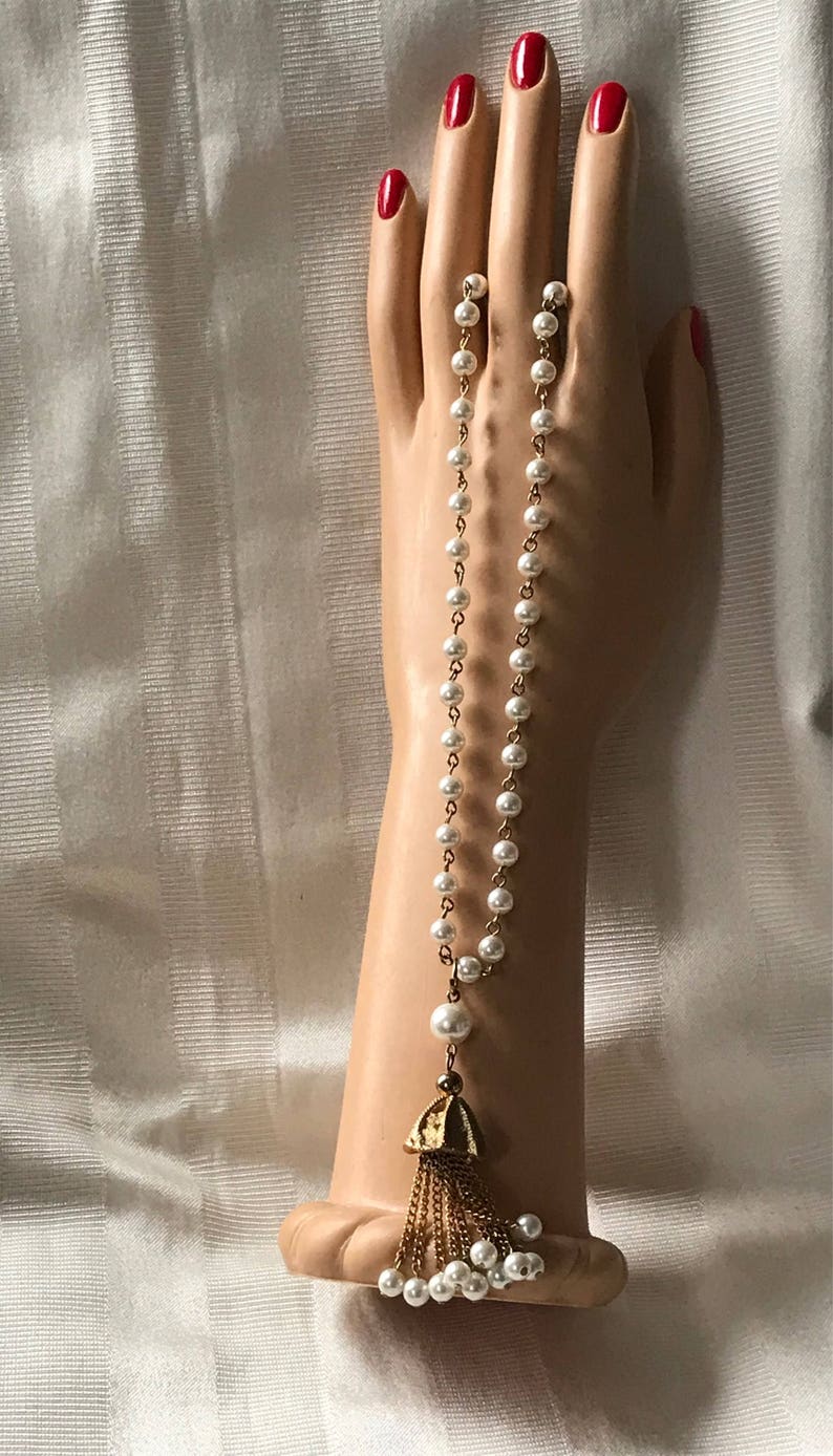 Women's Vintage Costume Jewelry / Pearl Tassel Necklace image 8