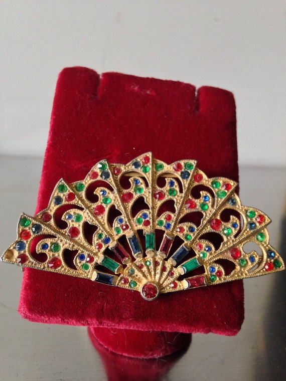 Women's Vintage Jewelry / Signed Vintage 1938 Fan… - image 3