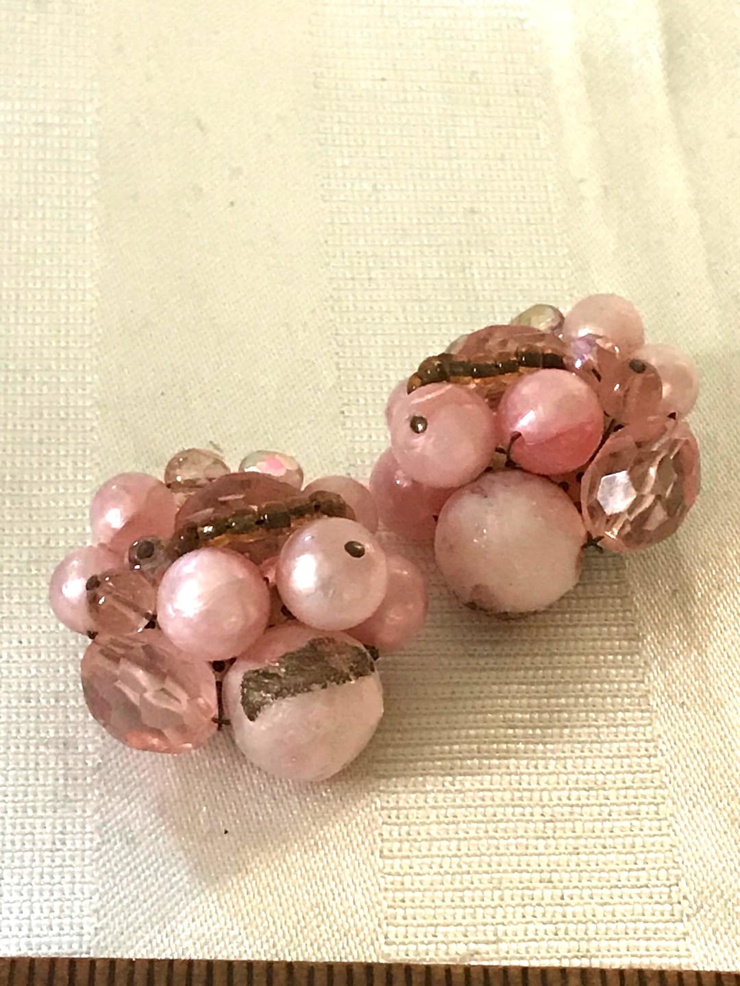 Boucles D'oreilles à Clips Longues, Perles Anciennes Roses En Pâte De Verre - Occasion En Bon état