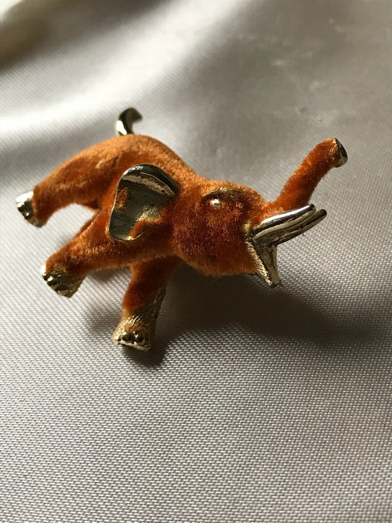 Vintage Jewelry / Orange Flocked Elephant Pin / P… - image 5