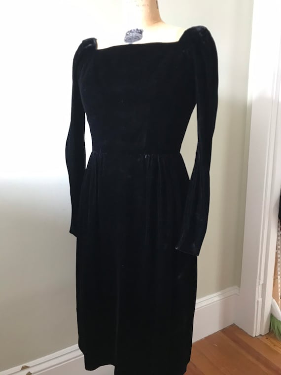 Women’s Vintage Dress / Late 1940’s early 1950’s B