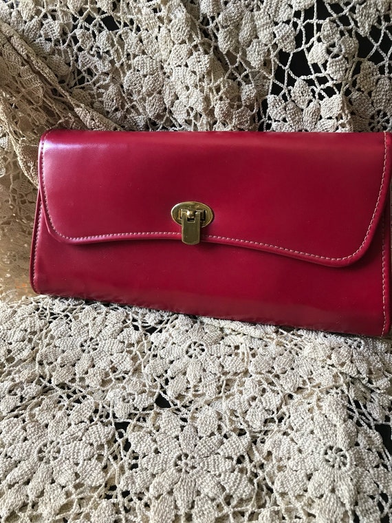 Women's Vintage Red Vinyl Clutch / 1960's Red Vinyl Clutch /