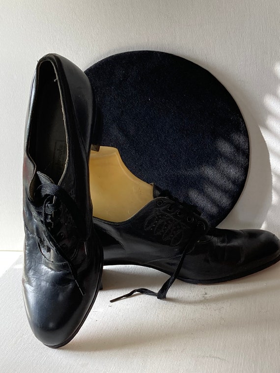 Women’s Vintage Shoe• 1930’s Black Leather Shoe• N