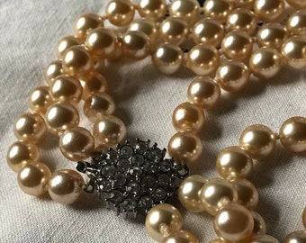 Vintage Jewelry / 3 Strand Quality Faux Pearl Necklace / 1990's Faux Glass Pearl 3 Strand Necklace / Wedding Accessory / Wedding Jewelry/