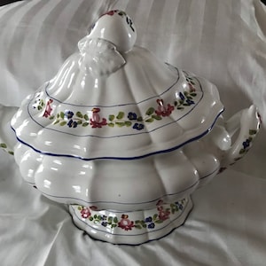 Dipinto A Mano Hand Painted Soup Tureen/Porcelain Soup Tureen/Holiday Formal Serving Soup Tureen/Holiday Table Setting/Made in Italy
