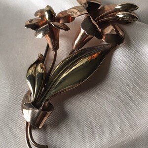 Costume Jewelry Brooch / Vintage Costume Jewelry / Gold Fill Sterling Silver Flower Brooch / 1940&#39;s Costume Jewelry