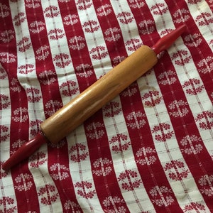 Farmhouse Kitchen Utensils/ Vintage Wooden Rolling Pin/Baking Supply / Country Kitchen Decor / Vintage Collectible Kitchen Decor