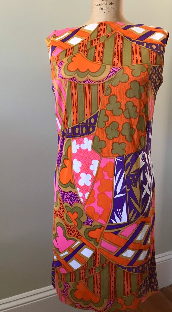 Vintage 1960’s Nylon Polyester Sheath Dress