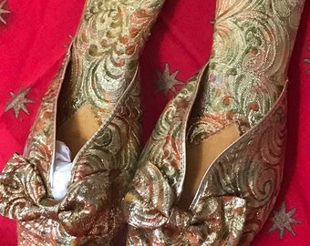 Vintage Merry Mules by Beacon. Gold Elf Slippers. Gold Genie Shoes