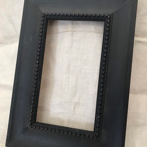 Antique Picture Frame / Wall Decor / Walnut Wood Beaded Picture Frame
