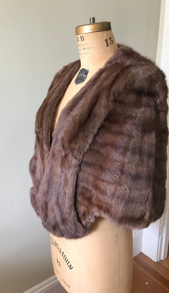 Womens Fur Shawl - Shrug  / Vintage Sable Fur Sto… - image 10