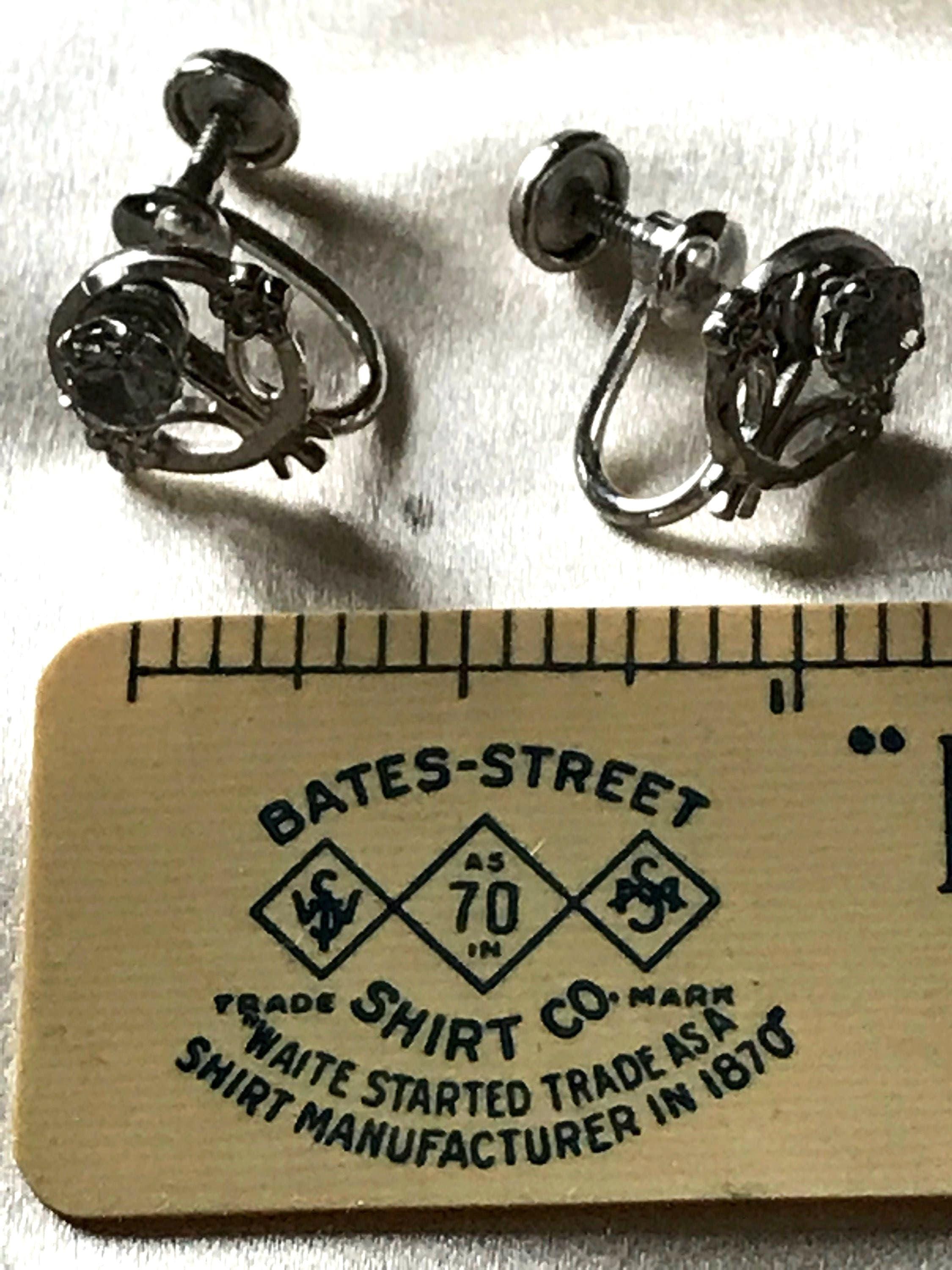 Women's Vintage Screw-Back Earrings /,Sterling Silver and Rhinestone Chip Screw Back Earrings / Vintage Costume Jewelry