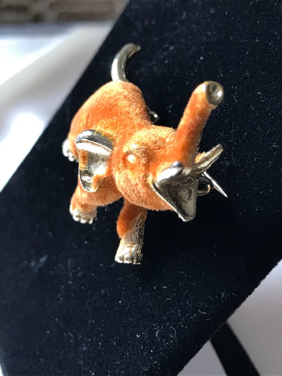 Vintage Jewelry / Orange Flocked Elephant Pin / P… - image 3