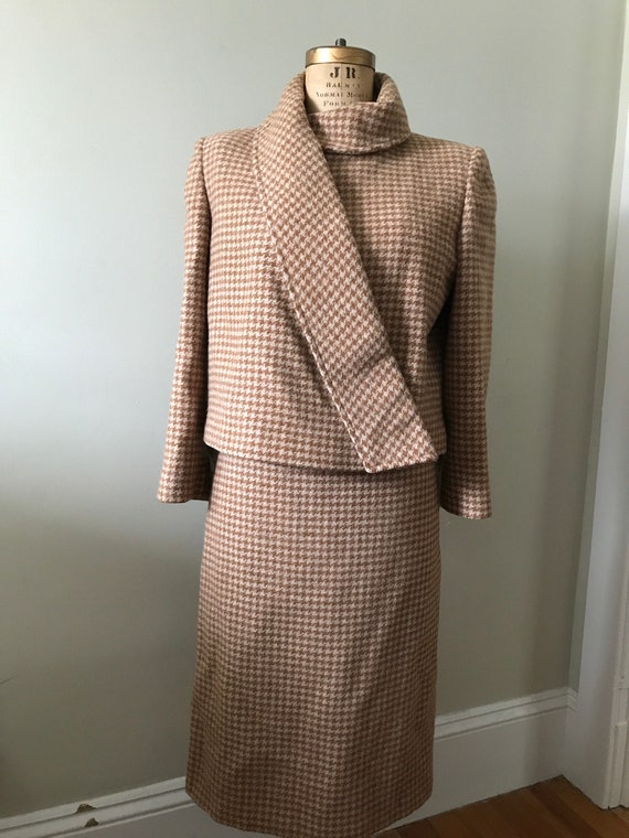 Women's Vintage Suit / Made in Italy 2 Pc. Wool Ho