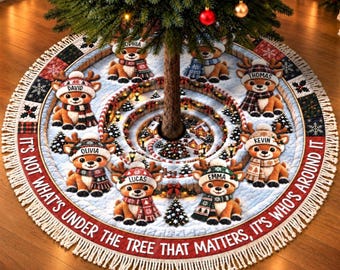Custom Reindeer Tree Skirt, Custom Names Holiday Decor, Rustic Christmas Tree Mat Gift