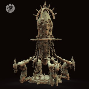 Puede incluir: Escultura detallada de un pilar central adornado con calaveras, un halo con púas y cadenas. Figuras arrodilladas alrededor de la base, sosteniendo cadenas. La escultura tiene una estética oscura y gótica, adecuada para juegos de mesa o decoración fantástica.