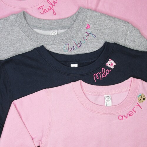 pinkdaisybtq Kids Monogrammed Collar Sweatshirt - Crewneck Sweatshirt with Name on Collar - Chain Stitch - Personalized Sweat Shirt - Embroidered Sweater