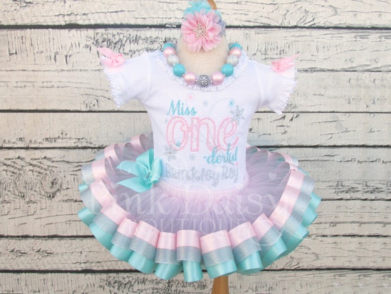 Winter wonderland 1st birthday outfit discount