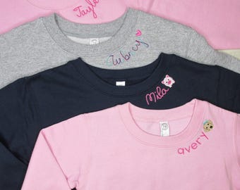 Kids Monogrammed Collar Sweatshirt - Crewneck Sweatshirt with Name on Collar - Chain Stitch - Personalized Sweat Shirt - Embroidered Sweater