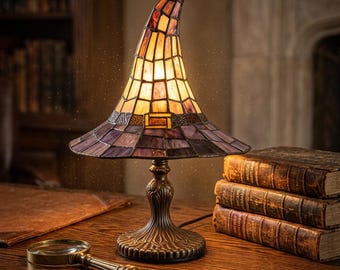 Stained Glass Style Witch Hat Lamp – Vintage Halloween Table Decor Night Light – Handcrafted Resin Gothic Wizard Accent Lamp for Bedroom