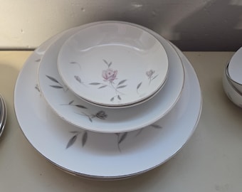 Mikasa Rosina Fine China Plate