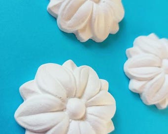 Decoração em gesso, ornamento, relevo em estuque - "Crisântemo"