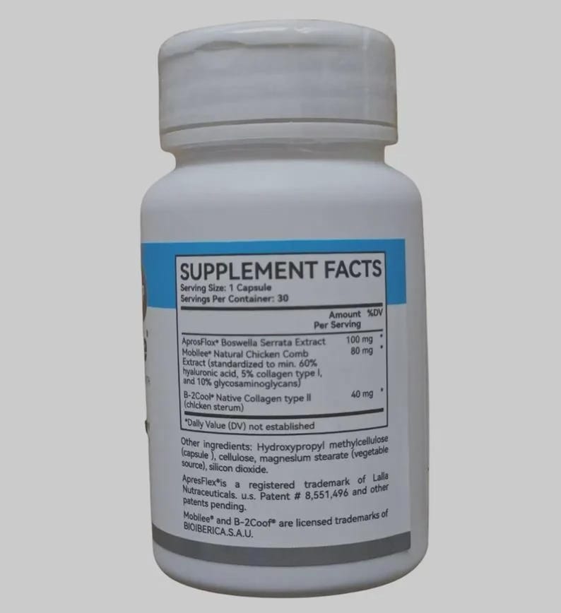 Puede incluir: Una botella de suplemento blanca con una etiqueta azul que muestra "SUPPLEMENT FACTS". La etiqueta enumera ingredientes como el extracto de Boswellia Serrata y el col&aacute;geno nativo. La botella tiene una tapa blanca y contiene 30 c&aacute;psulas.