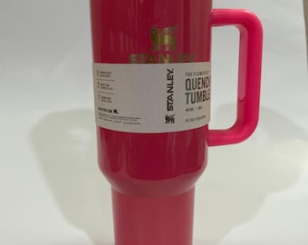 Stanley Quencher H2.0 Tumbler 40oz – Hot Pink Gold Rim Edition