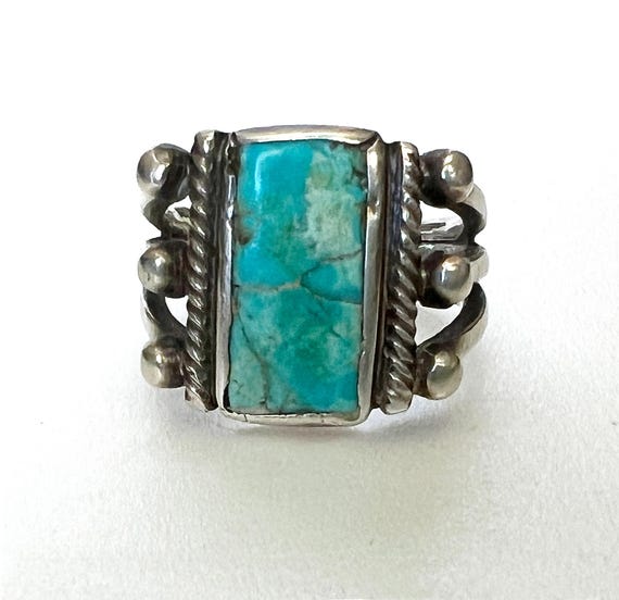 Navajo Silver Split Shank Ring with Turquoise Cabochon c. 1910-20 Size 8 1/2