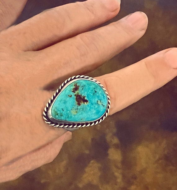 Vintage Navajo Large Stone Turquoise Ring Size 10.5