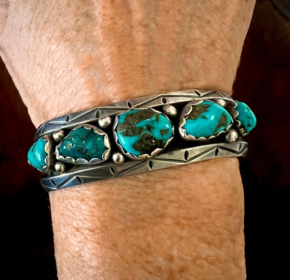Vintage Navajo Cuff 5 Bisbee Turquoise Natural Stone Bracelet
