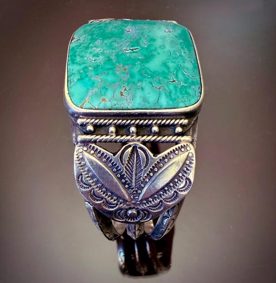 Navajo Large Stone Carinated Cuff Bracelet c.1940 Size 6 3/4